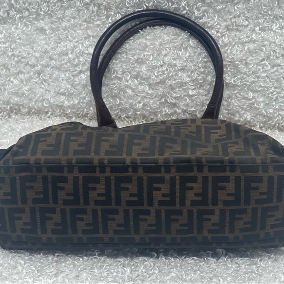 FENDI Tobacco Zucca Chef De Jour Canvas/Leather Medium Tote Bag - Picture 6 of 16